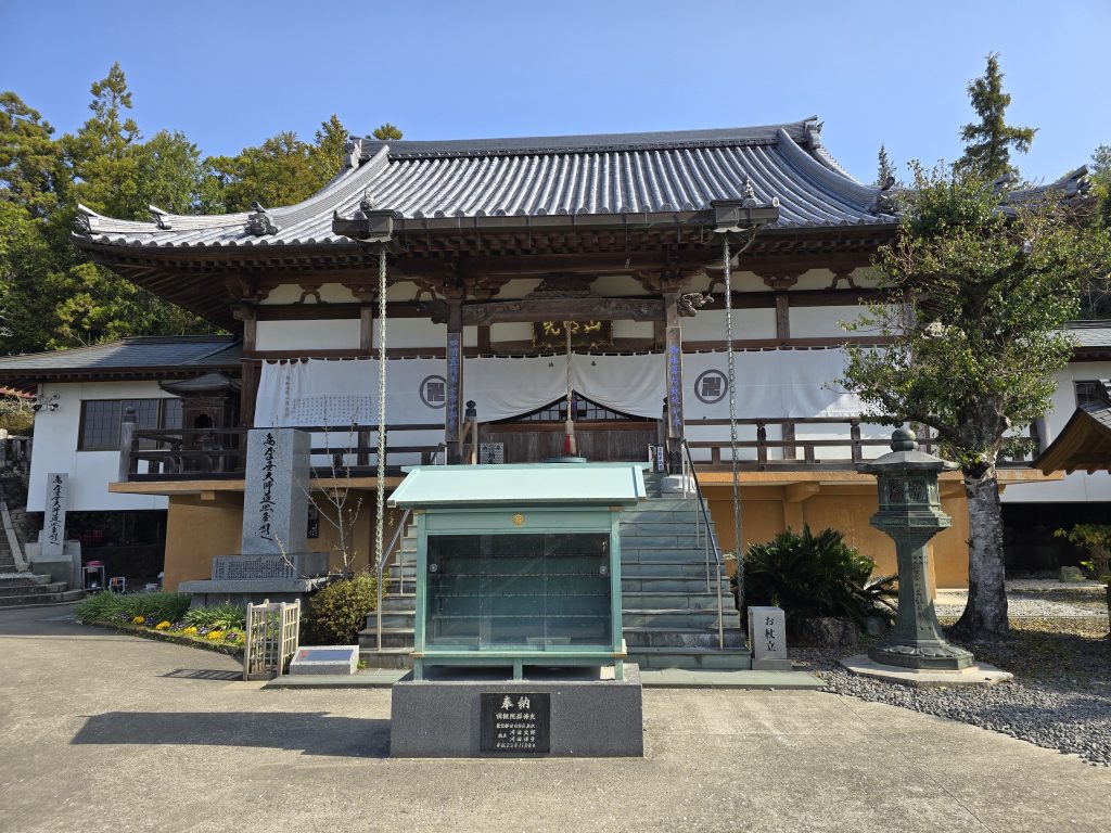 四国八十八ヶ所霊場　第７番札所　十楽寺（じゅうらくじ）　本堂