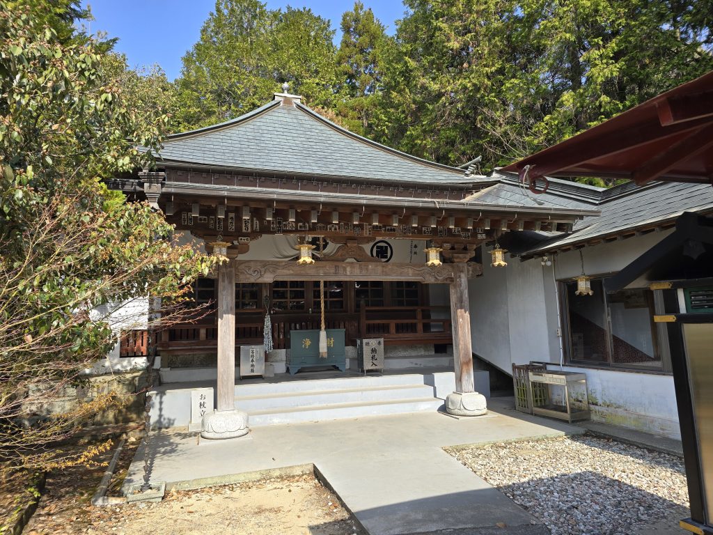 四国八十八ヶ所霊場　第７番札所　十楽寺（じゅうらくじ）　大師堂