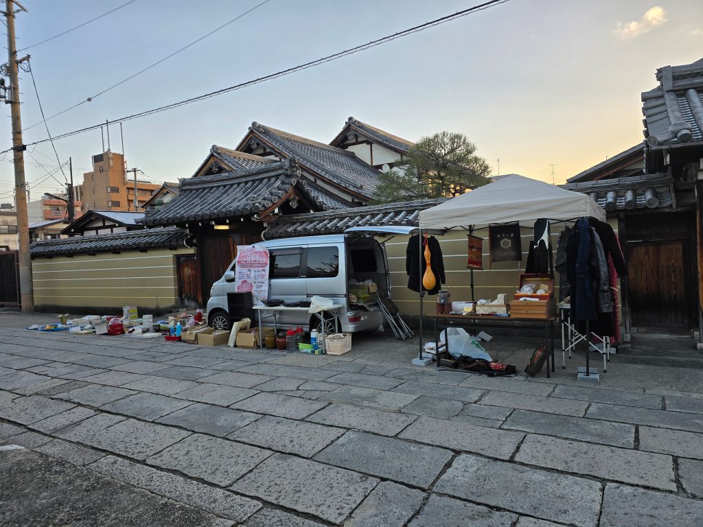２０２６年１月２１日（水）は、個人的に、東寺の「初弘法（はつこうぼう）」に６回目の出店をさせていただきました。